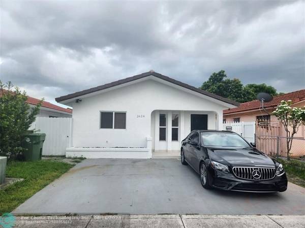 2624 W 72nd Street, Hialeah, FL 33016