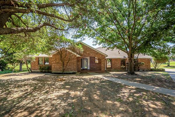 202 Driftwood Place, Joshua, TX 76058