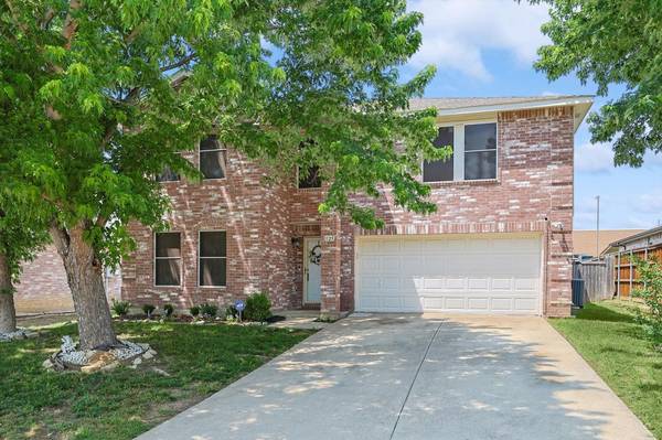 1125 Silent Star Lane, Denton, TX 76210