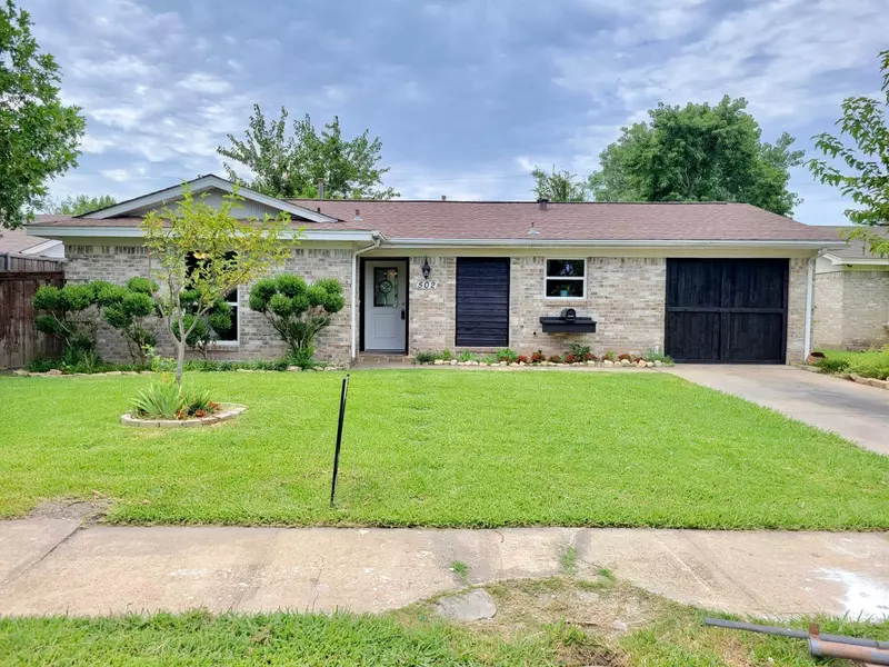 502 Bay Shore Drive, Garland, TX 75040