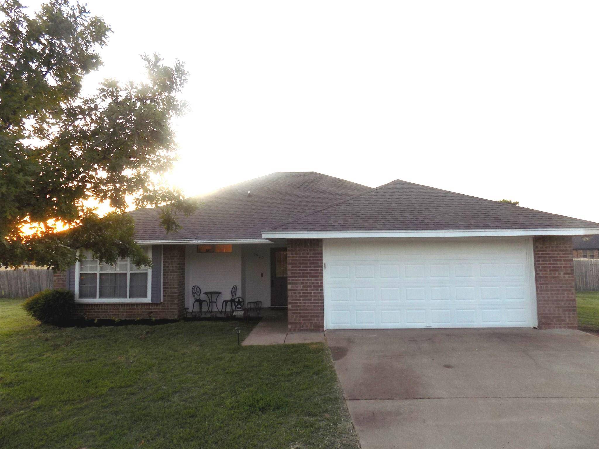 Granbury, TX 76049,3920 Country Meadows Circle