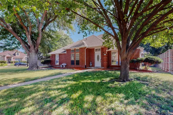 1701 Lordsburg Drive,  Garland,  TX 75040