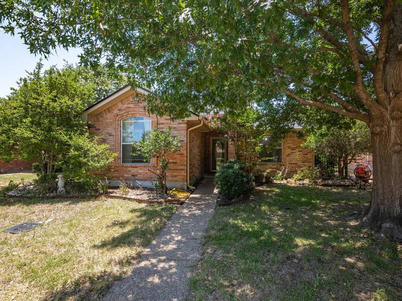 627 Tulane Drive, Waxahachie, TX 75165