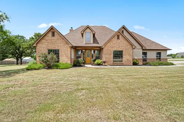 187 Eagle Pass Lane, Weatherford, TX 76087