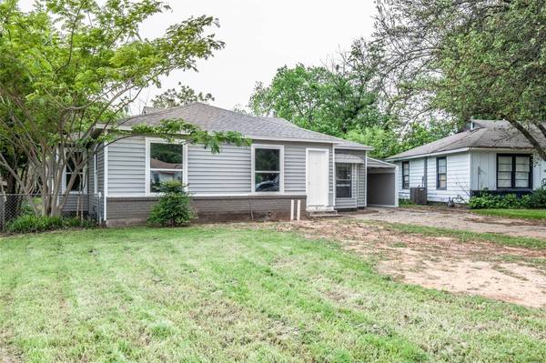 19 Donald Court, Hurst, TX 76053