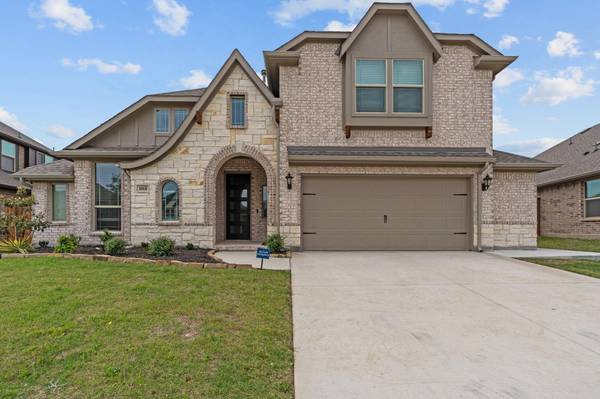 1068 Canuela Way, Justin, TX 76247