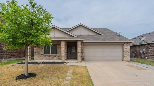 7521 Captain Lane, Fort Worth, TX 76179