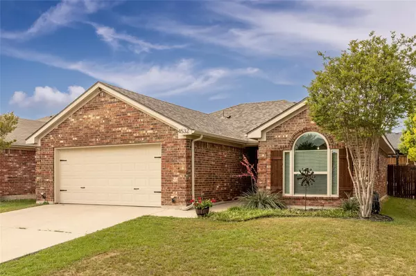 4532 Wheatland Drive, Fort Worth, TX 76179