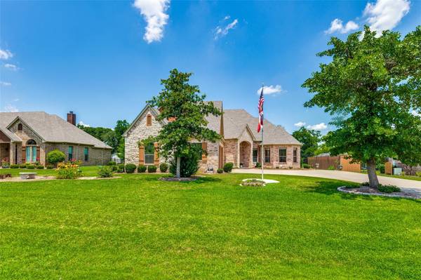 117 Red Bud Drive, Krugerville, TX 76227