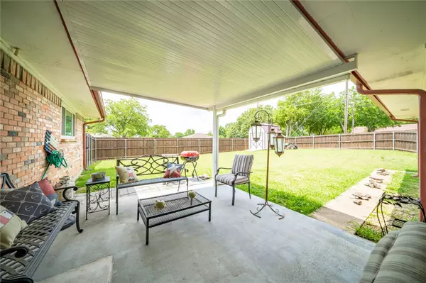 Desoto, TX 75115,153 Cloudcrest Drive