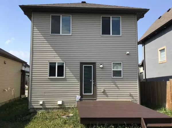 Calgary, AB T3J 0K1,26 Saddlebrook CIR NE