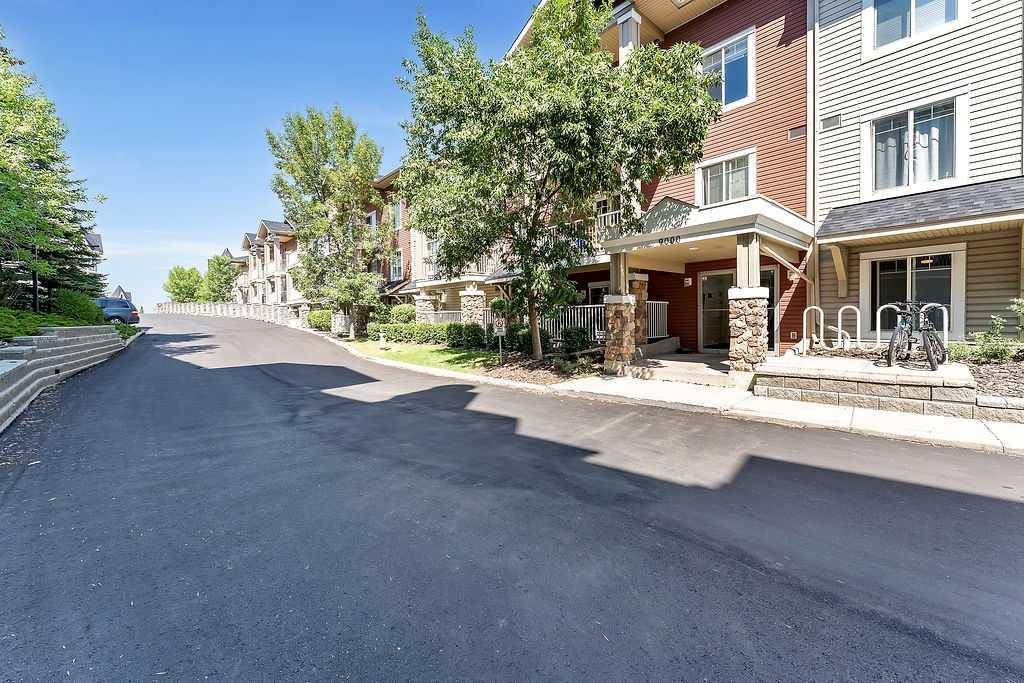 Calgary, AB T3K 6K6,70 Panamount DR NW #9102
