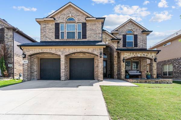 9832 Yellow Cup Drive, Fort Worth, TX 76177