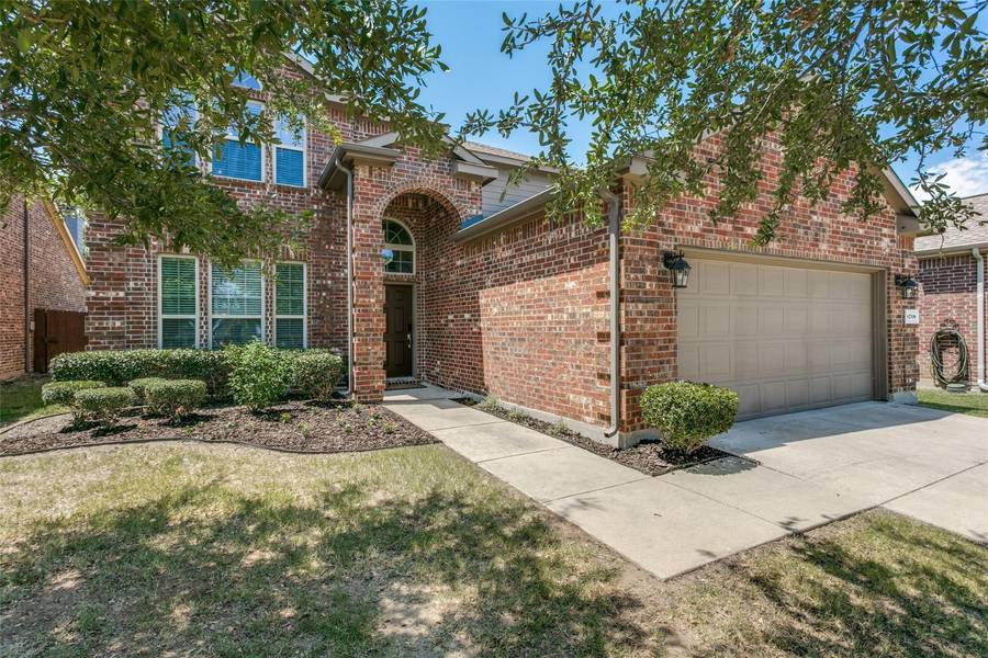 8708 Trailblazer Drive, Cross Roads, TX 76227