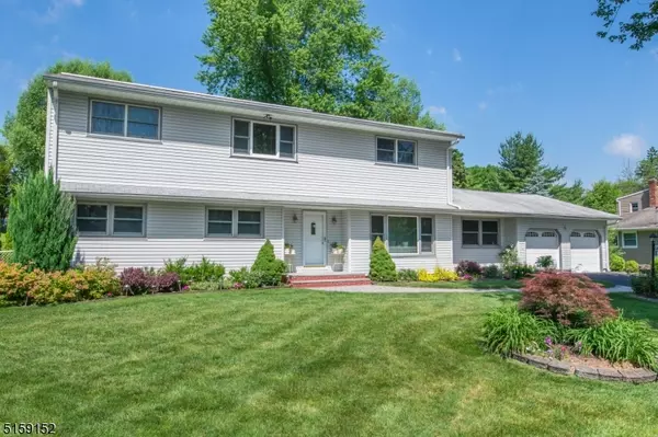 4 Candlewood Ct, Parsippany-troy Hills Twp., NJ 07054