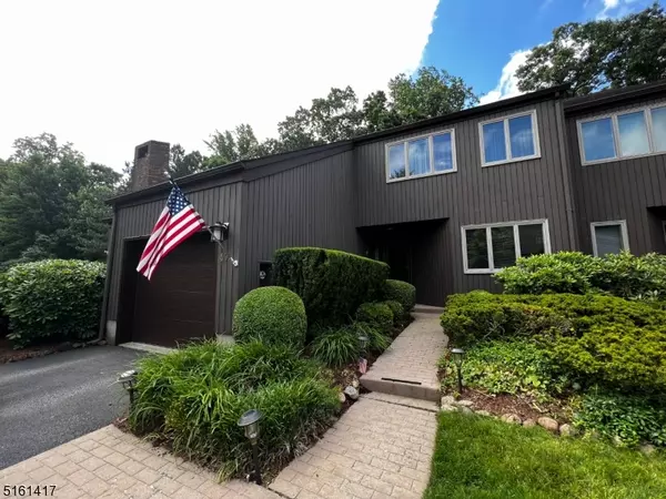 47 Indian Field Ct #47, Mahwah Twp., NJ 07430