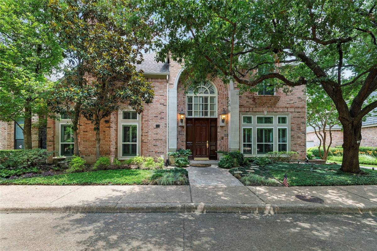 Dallas, TX 75225,7 Hallshire Court