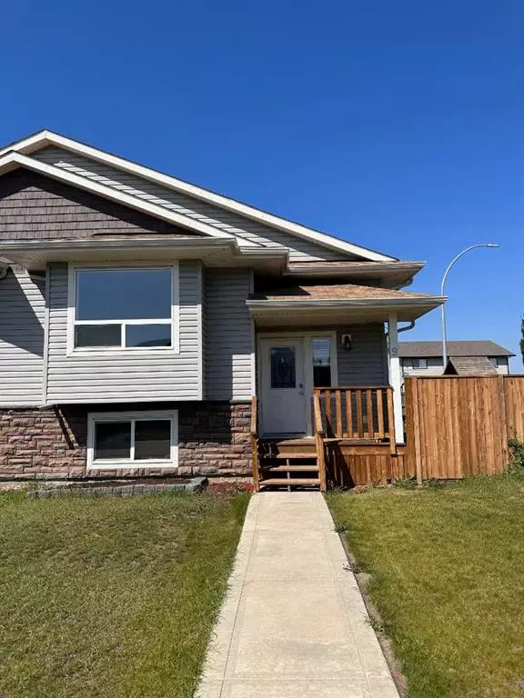 Penhold, AB T0M1R0,9 Heron CT