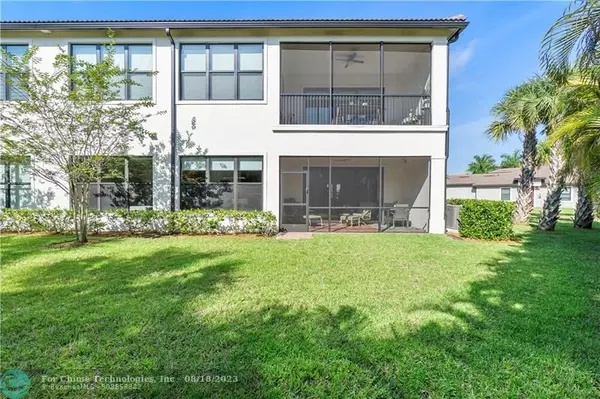 Boca Raton, FL 33428,9133 Passiflora Way  #101