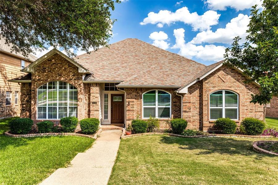 2116 Fawn Ridge Trail, Carrollton, TX 75010