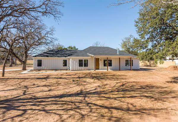 7724 Prairie Creek Lane, Tolar, TX 76476