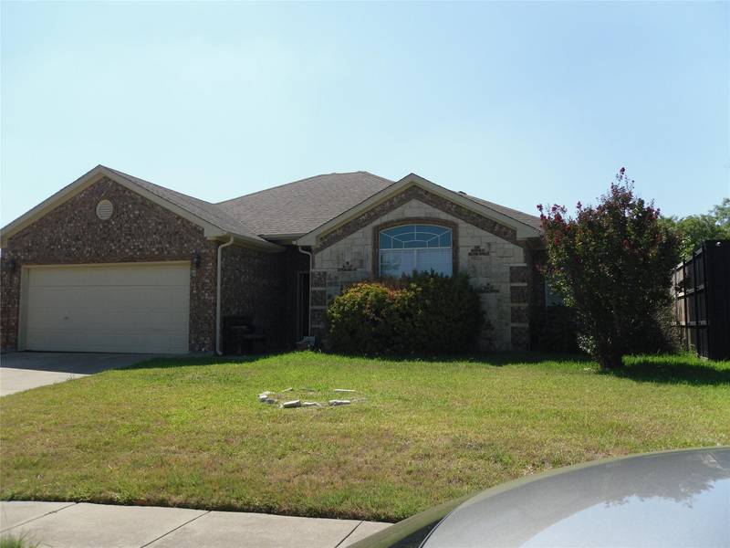 810 Brandon Drive, Seagoville, TX 75159