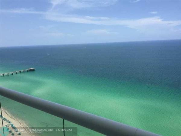 Sunny Isles Beach, FL 33160,16051 COLLINS AV  #902