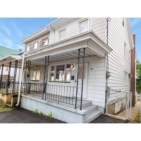 215 Hunter Street, Tamaqua Borough, PA 18252