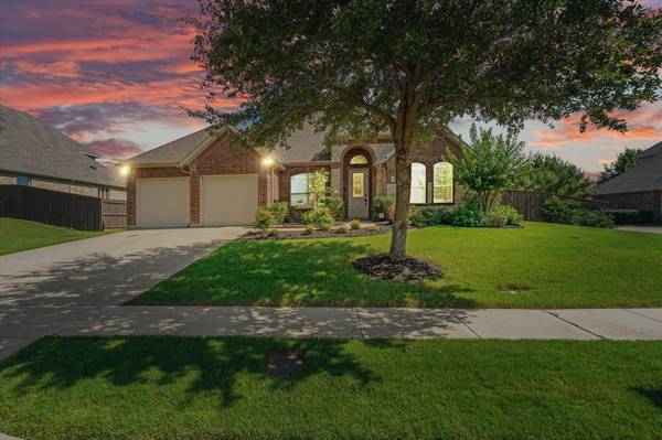 1104 Killian Drive, Mansfield, TX 76063