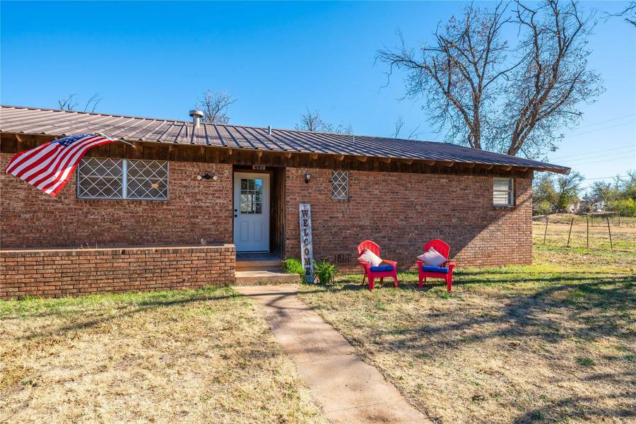 807 Jefferson Street, Rochester, TX 79544