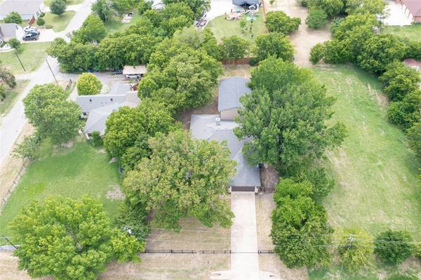 2513 Everton Drive, Lancaster, TX 75134