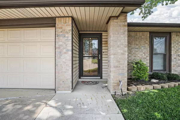 Arlington, TX 76014,1107 Cedar Hill Lane