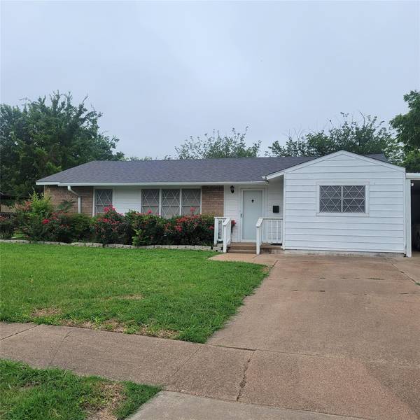 1346 Hillcrest Drive, Graham, TX 76450