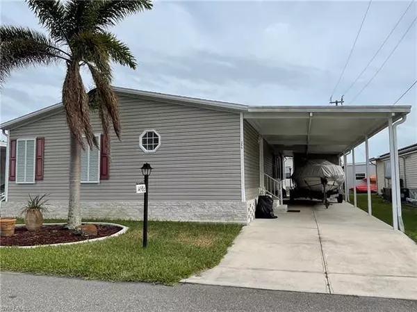 14586 Paul Revere LOOP, North Fort Myers, FL 33917