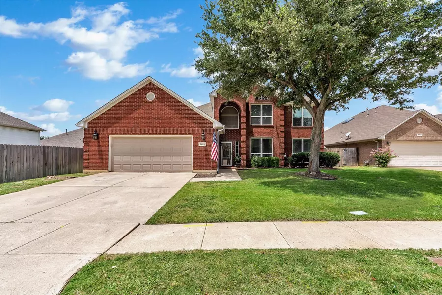 8409 Wind Cave Court, Fort Worth, TX 76137