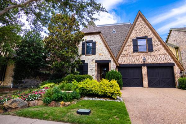 824 Chapel Hill Lane,  Mckinney,  TX 75069