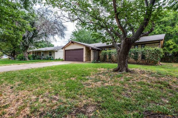 2420 Glacier Street, Irving, TX 75062