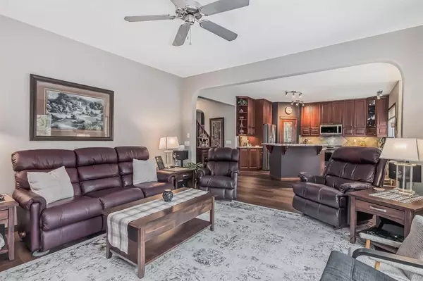 Chestermere, AB T1X 1P2,299 Springmere Link