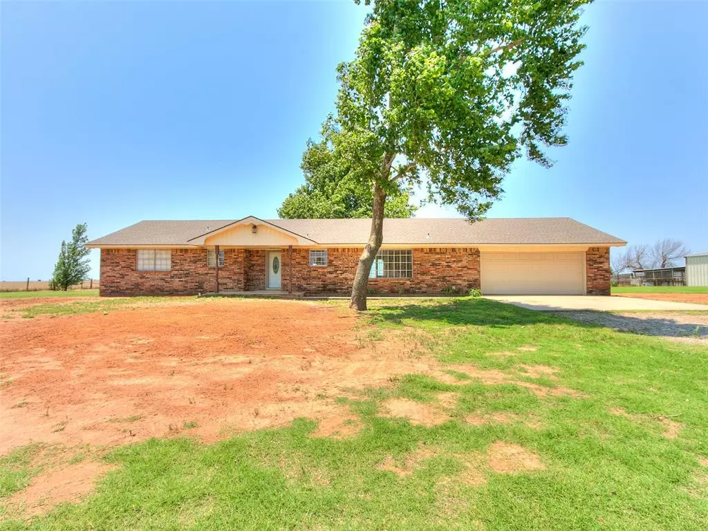 Tuttle, OK 73089,906 County Street 2910