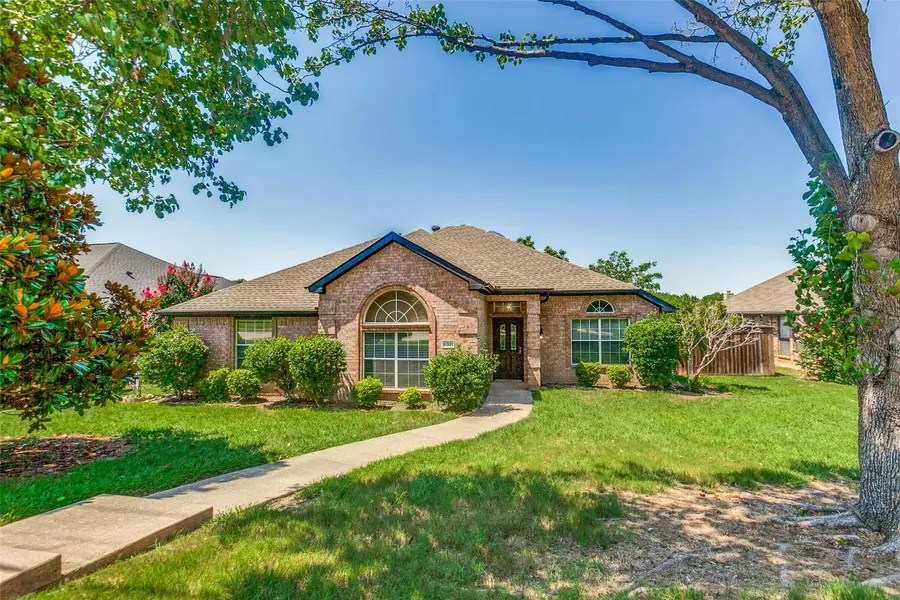 4321 Los Robles Drive, Plano, TX 75074