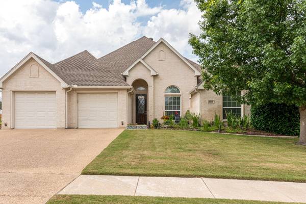 11112 Golfview Way, Benbrook, TX 76126