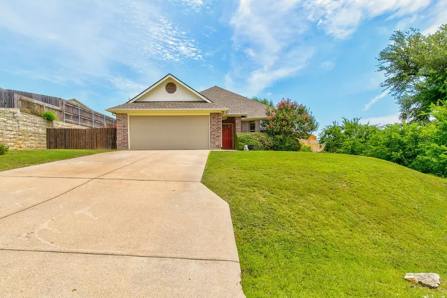 3206 Estate Drive, Granbury, TX 76049