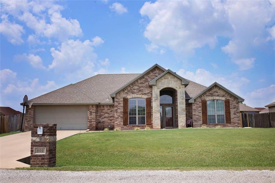 802 Wandering Court, Granbury, TX 76049