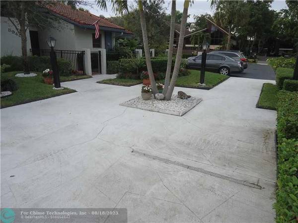 Plantation, FL 33324,8930 Jacaranda Ln  #8930