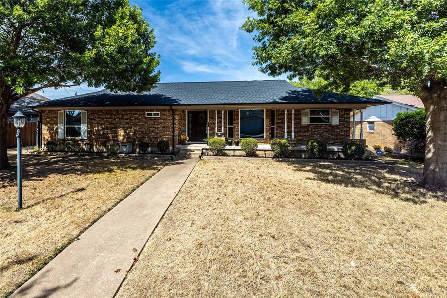 4605 Norvell Drive, Haltom City, TX 76117