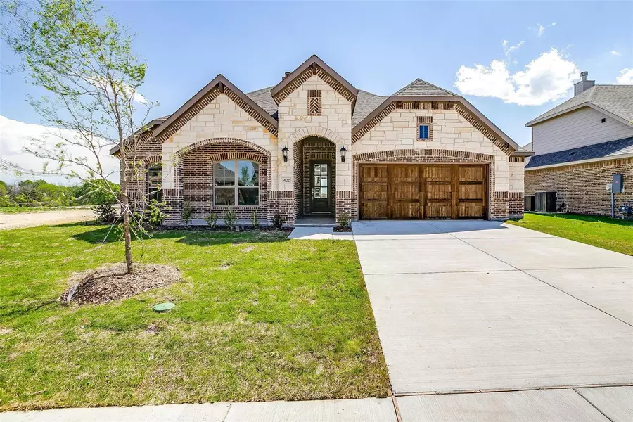 5022 Ridgehurst Lane, Midlothian, TX 76065