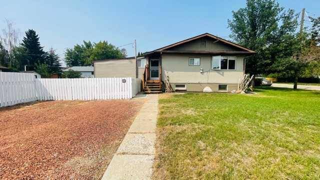 Drumheller, AB T0J 0Y1,201 17 Street NW