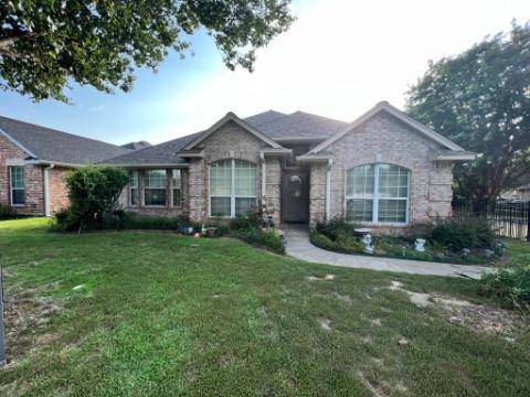 17556 Country Club Drive,  Kemp,  TX 75143