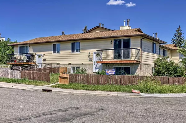 Calgary, AB T2A 5E7,1420 43 ST SE #2