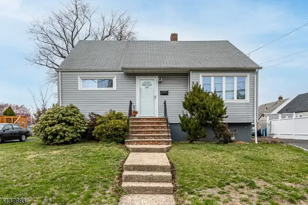 637 Britton St, Elizabeth City, NJ 07202